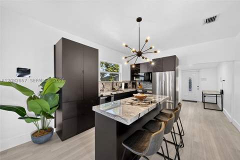 473 NE 61st St, Miami FL - photo 12 of 35
