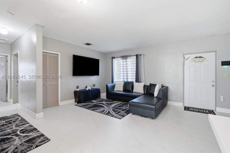 3 bedroom SingleFamilyResidence at 19801 NE 1st Ave, Third Addn To Sierra, Miami Gardens — photo 2