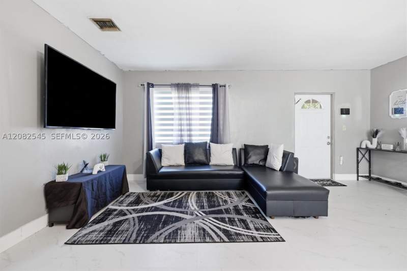 3 bedroom SingleFamilyResidence at 19801 NE 1st Ave, Third Addn To Sierra, Miami Gardens — photo 3