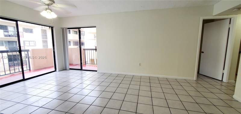 2 bedroom Condominium at 995 SW 84th Ave 218, Westchester Point Condo, Miami — photo 2