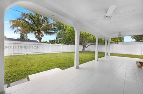 12010 SW 177th Ter, Miami FL - photo 14 of 37