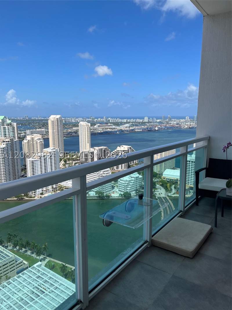 1 bedroom Condominium at 950 Brickell Bay Dr 4908, The Plaza on Brickell, Miami — photo 4