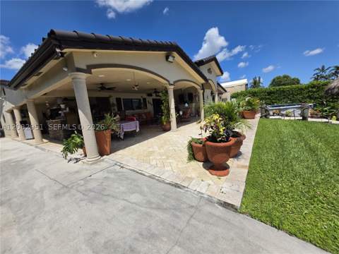 8450 NW 178th St, Hialeah FL - photo 14 of 82