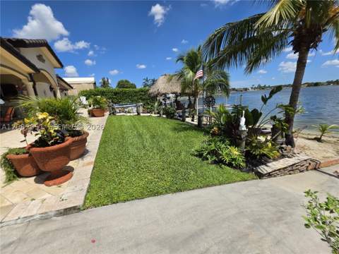 8450 NW 178th St, Hialeah FL - photo 15 of 82