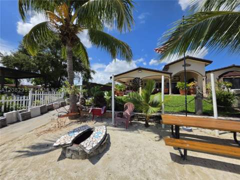 8450 NW 178th St, Hialeah FL - photo 22 of 82
