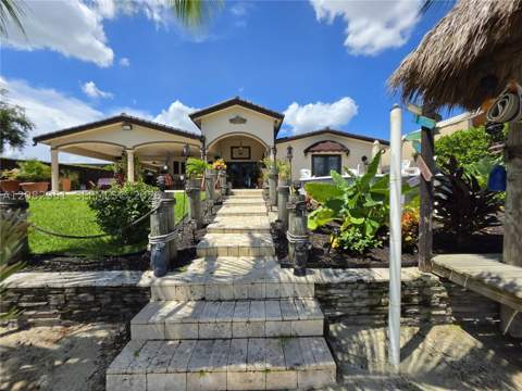 8450 NW 178th St, Hialeah FL - photo 23 of 82