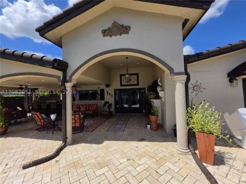 8450 NW 178th St, Hialeah FL - photo 24 of 82