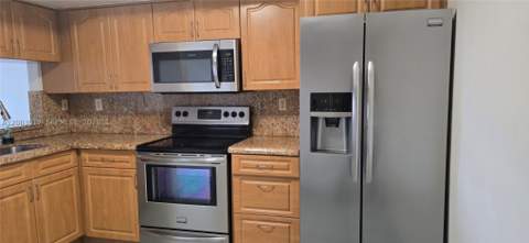 8933 SW 123rd Ct 401, Miami FL - photo 13 of 40