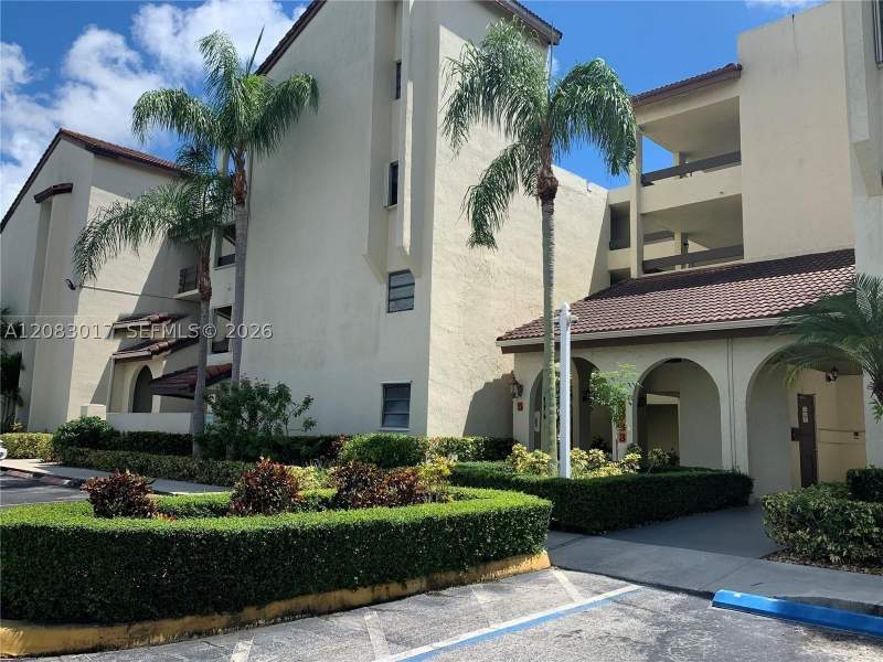 2 bedroom Condominium at 8933 SW 123rd Ct 401, Kenland Walk Condo III, Miami — photo 2