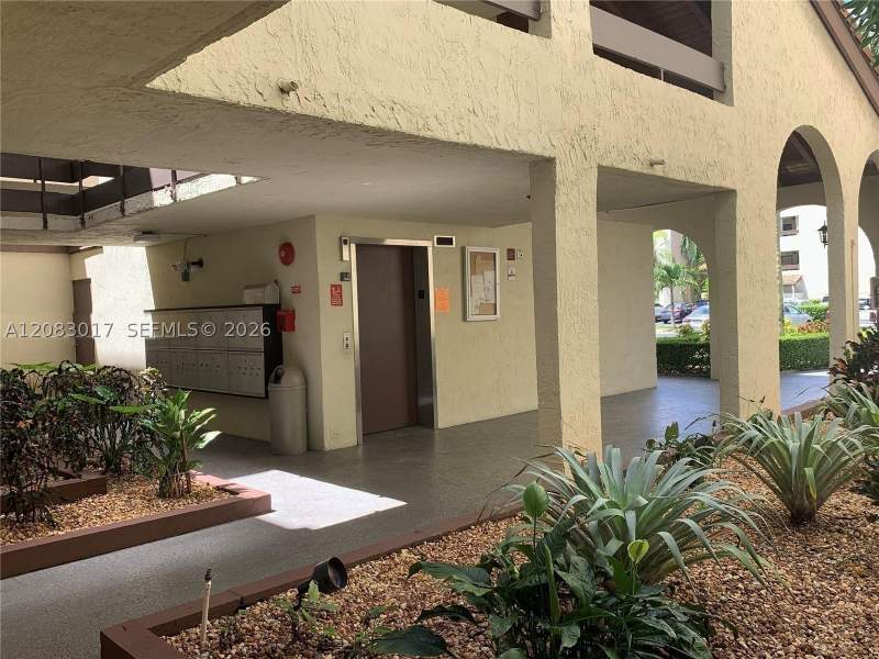 2 bedroom Condominium at 8933 SW 123rd Ct 401, Kenland Walk Condo III, Miami — photo 4