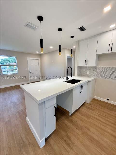 21002 NW 34th Ct, Miami Gardens FL - photo 10 of 27