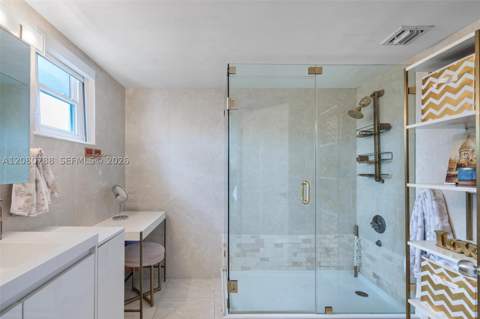 1775 Washington Ave 6E, Miami Beach FL - photo 10 of 34