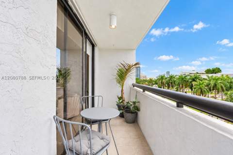 1775 Washington Ave 6E, Miami Beach FL - photo 18 of 34