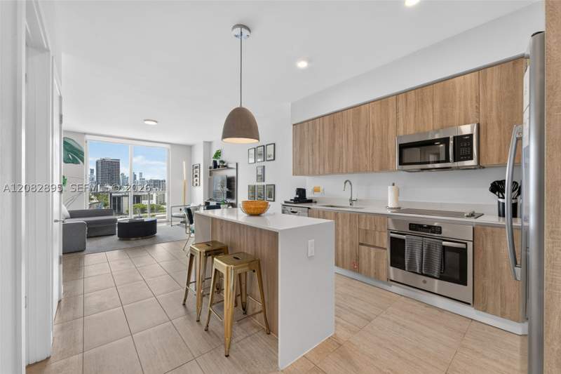 1 bedroom Condominium at 3900 Biscayne Blvd S-1010, Quadro Condo, Miami — photo 4