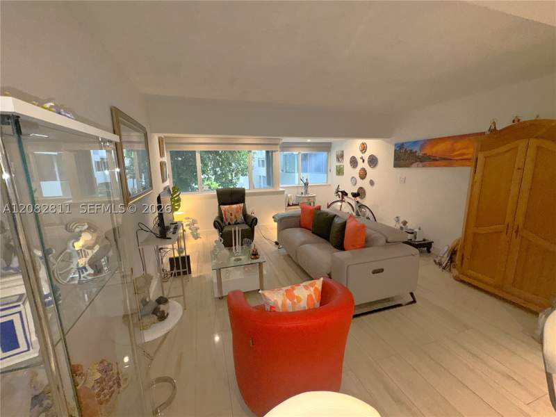 2 bedroom Townhouse at 1910 SW 17th Ave 8, La Arboleda Condo, Miami — photo 3