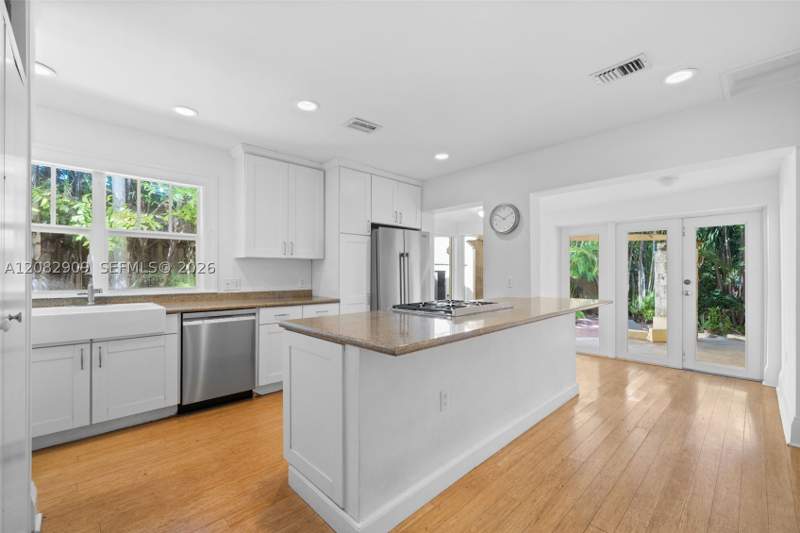 4 bedroom SingleFamilyResidence at 2521 Inagua Ave, King Park, Miami — photo 5