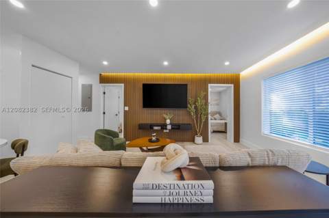 511 NW 48th St, Miami FL - photo 6 of 59