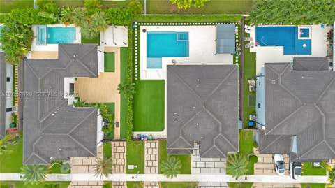 8981 NW 161st Ter, Miami Lakes FL - photo 13 of 70