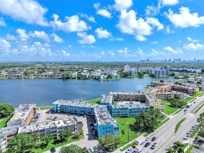 2 bedroom Condominium at 1501 NE Miami Gardens Dr 257, Third Moorings Condo, Miami — photo 5