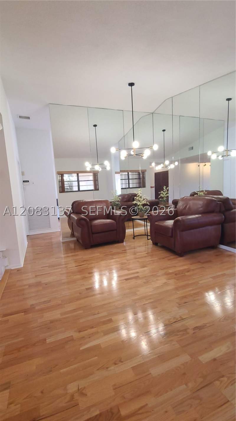 3 bedroom SingleFamilyResidence at 12120 SW 95th St, Kendall Place, Miami — photo 5