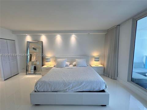 2301 Collins Ave 611, Miami Beach FL - photo 6 of 38