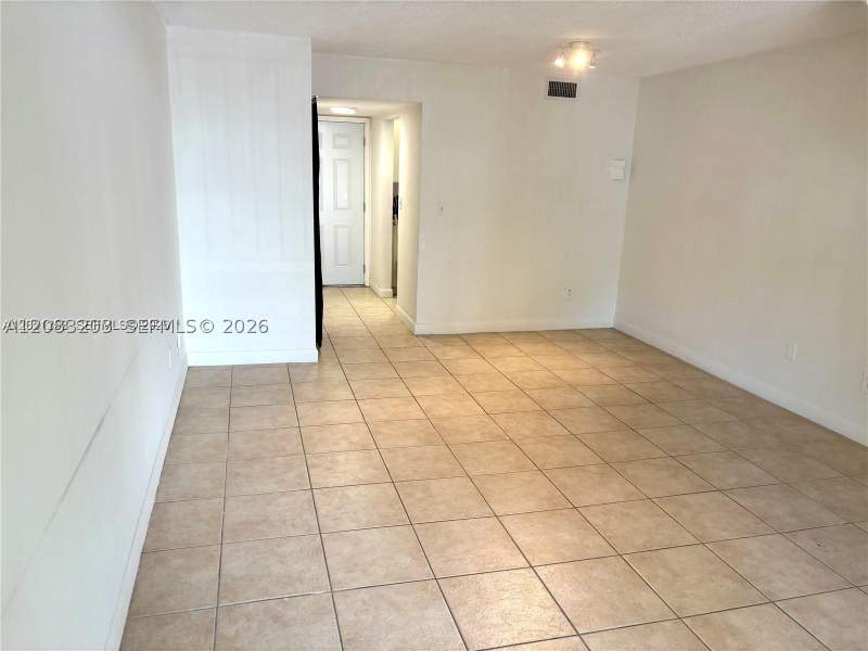 1 bedroom Condominium at 8500 SW 109th Ave 6-211, Courtyards At Kendall Con, Miami — photo 3
