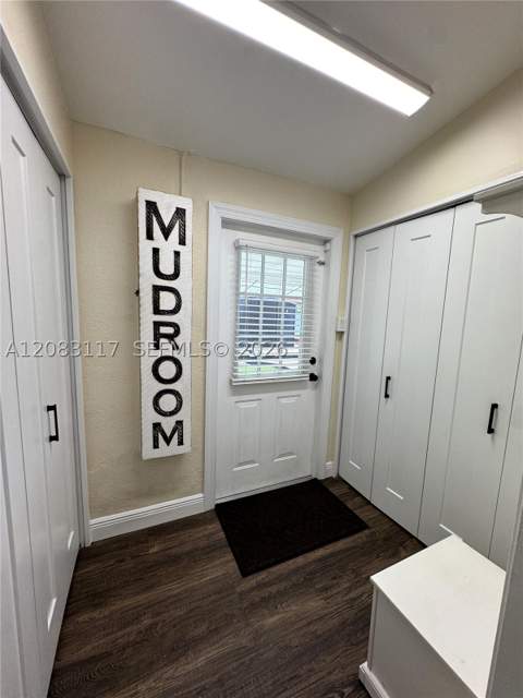 1160 W 33rd Pl, Hialeah FL - photo 20 of 29