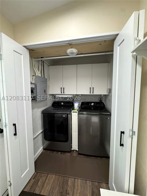 1160 W 33rd Pl, Hialeah FL - photo 21 of 29