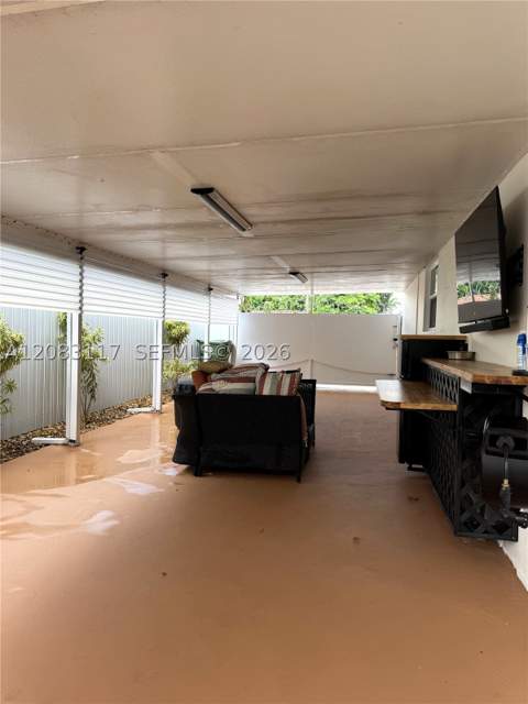 1160 W 33rd Pl, Hialeah FL - photo 24 of 29