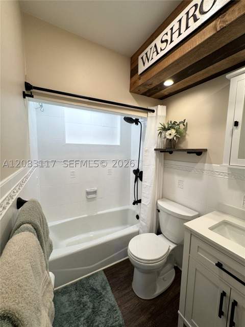 1160 W 33rd Pl, Hialeah FL - photo 9 of 29