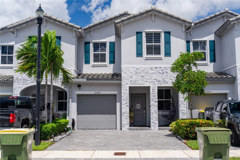 4 bedroom Townhouse at 2641 SE 12th St, Keys Gate Residential, Homestead — photo 2