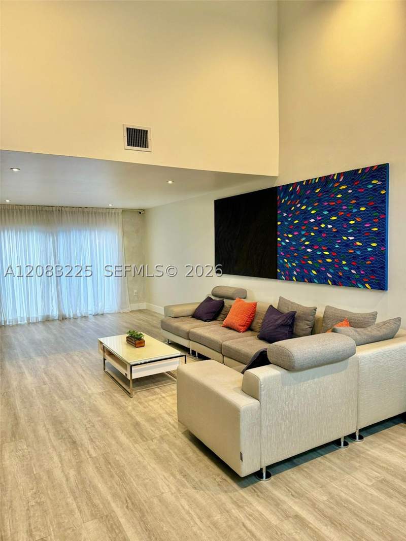 4 bedroom SingleFamilyResidence at 8224 SW 163rd Ct, Poinciana At Sunset Lakes, Miami — photo 4