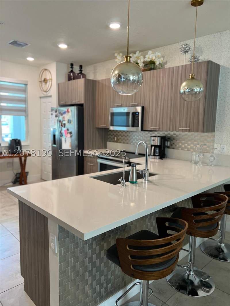 3 bedroom Townhouse at 6421 NW 102nd Path 101, Landmark At Doral Condo N, Doral — photo 4