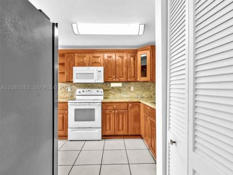 10110 NW 41st St 78-7, Doral FL - photo 10 of 83