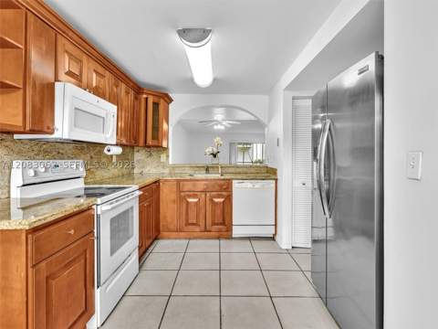 10110 NW 41st St 78-7, Doral FL - photo 16 of 83