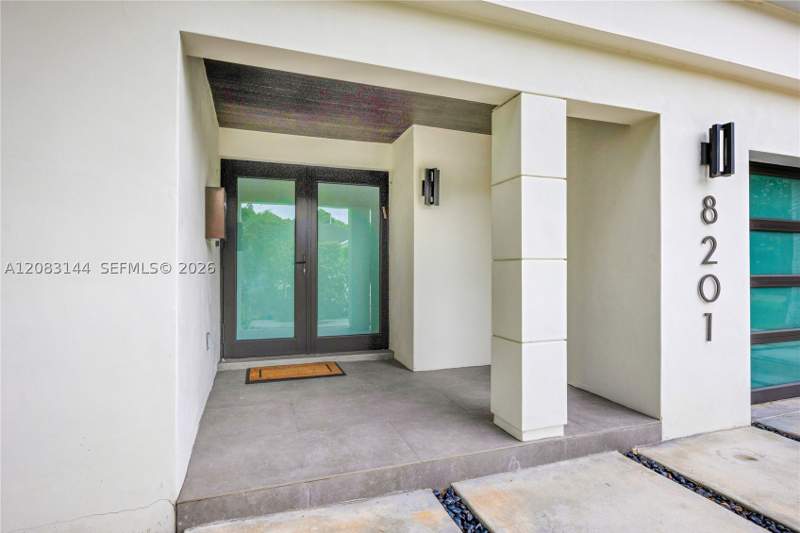 3 bedroom SingleFamilyResidence at 8201 SW 62nd Ave, Sea View Park Amd, South Miami — photo 4