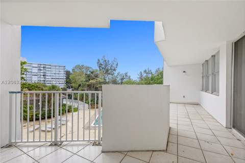 1200 NE Miami Gardens Dr 315W, Miami FL - photo 19 of 32