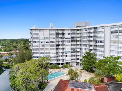 1200 NE Miami Gardens Dr 315W, Miami FL - photo 8 of 32