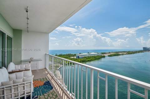 500 Bayview Dr 2122, Sunny Isles Beach FL - photo 13 of 22