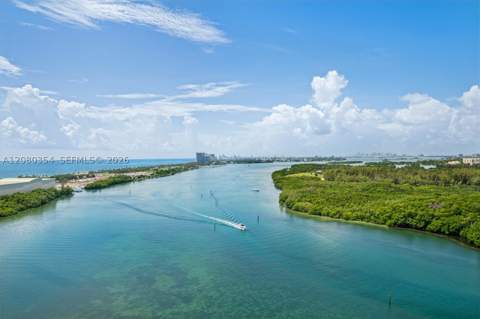 500 Bayview Dr 2122, Sunny Isles Beach FL - photo 23 of 28