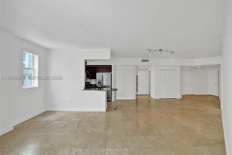 3 bedroom Condominium at 7275 SW 90th St C410, Downtown Dadeland Condo N, Miami — photo 4