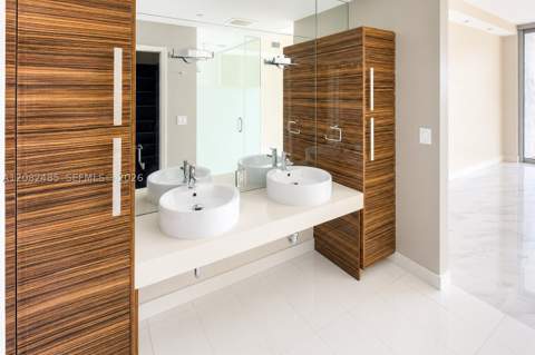 2020 N Bayshore Dr 1710, Miami FL - photo 11 of 15