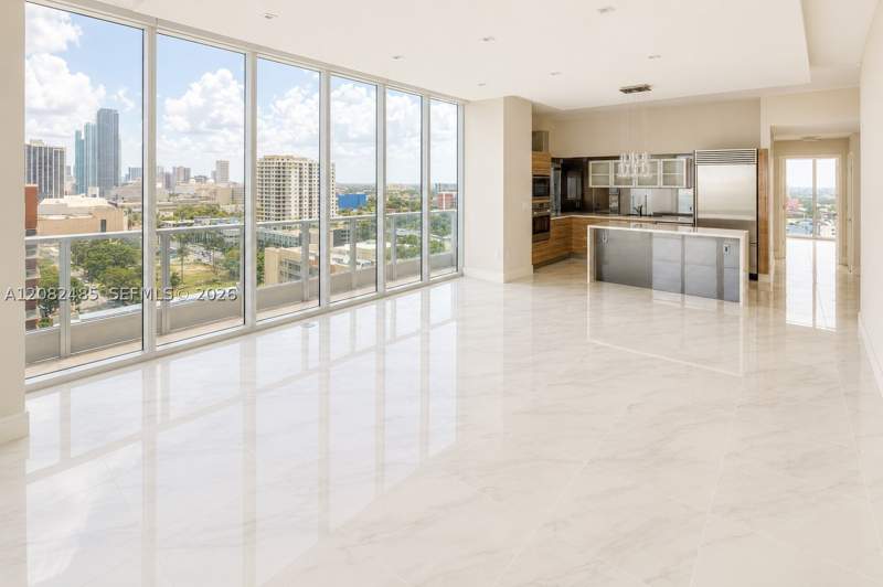3 bedroom Condominium at 2020 N Bayshore Dr 1710, Paramount Bay Condo, Miami — photo 4