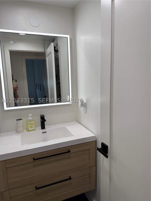 10185 E Collins Ave 822, Bal Harbour FL - photo 18 of 26