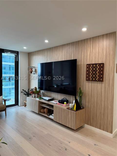 10185 E Collins Ave 822, Bal Harbour FL - photo 6 of 26