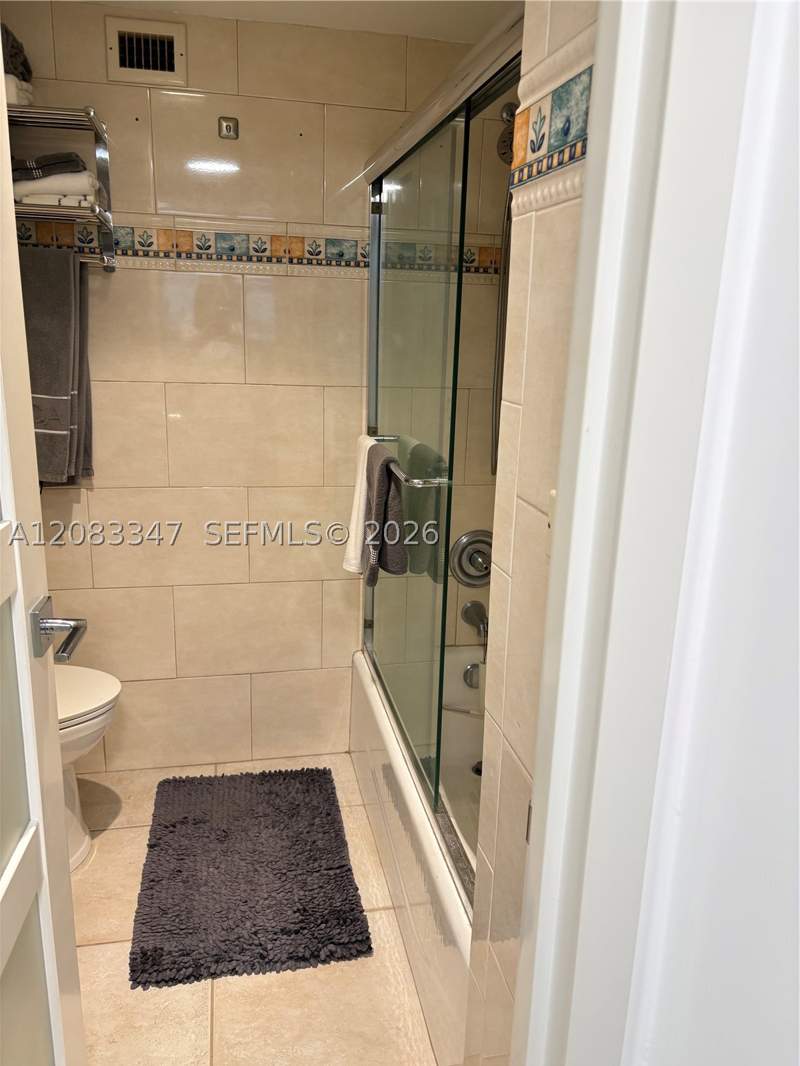 1 bedroom Condominium at 2100 Sans Souci Blvd A1409, Bayview Towers Condo Sout, North Miami — photo 5
