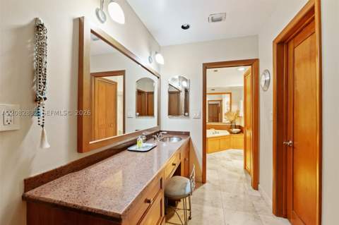 15625 SW 73rd Ct, Palmetto Bay FL - photo 19 of 47