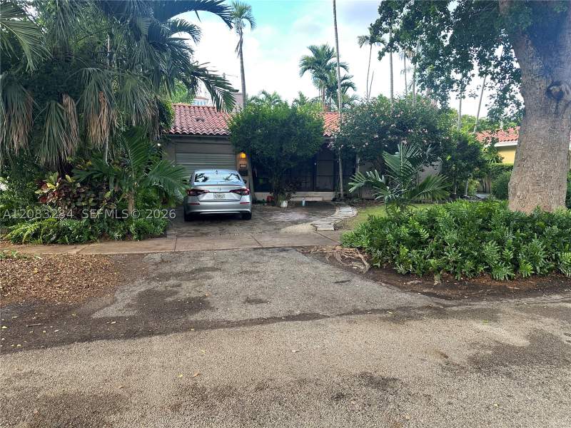 2 bedroom SingleFamilyResidence at 123 Sarto Ave, Coconut Gr Sec 1 C Gab, Coral Gables — photo 2