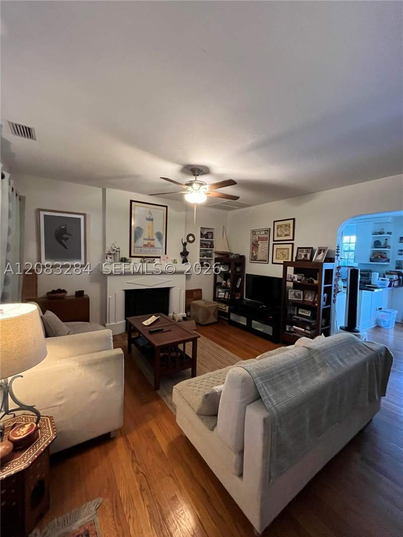 2 bedroom SingleFamilyResidence at 123 Sarto Ave, Coconut Gr Sec 1 C Gab, Coral Gables — photo 5