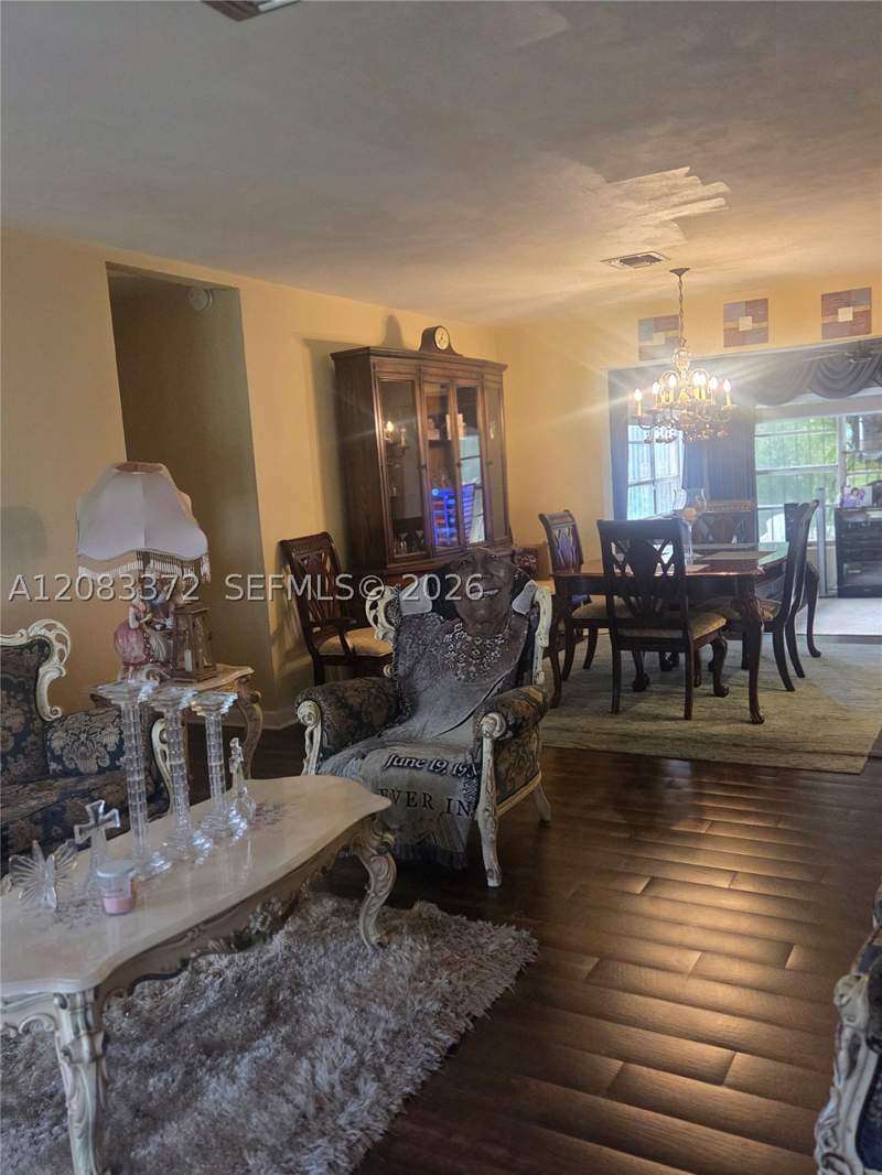 3 bedroom SingleFamilyResidence at 2940 NW 163rd St, Pine Tree Park 1st Addn, Miami Gardens — photo 3